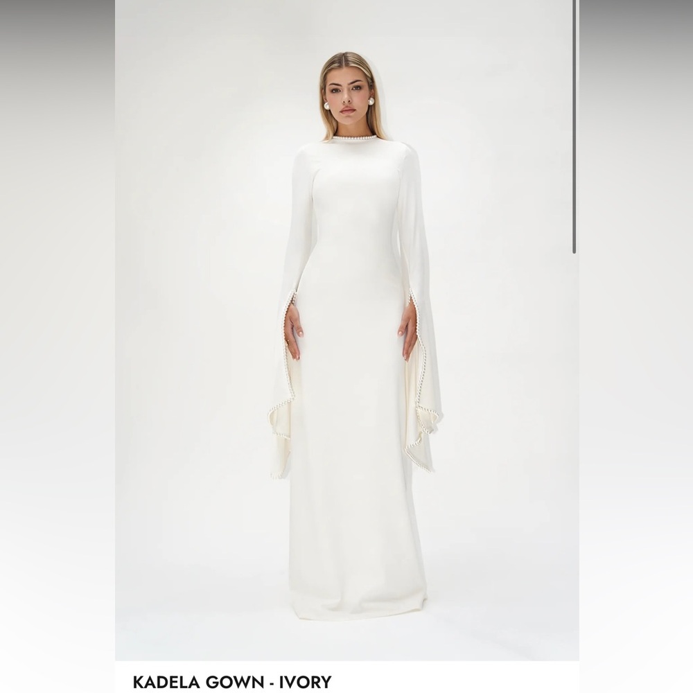 Elegant White Maxi Dress
